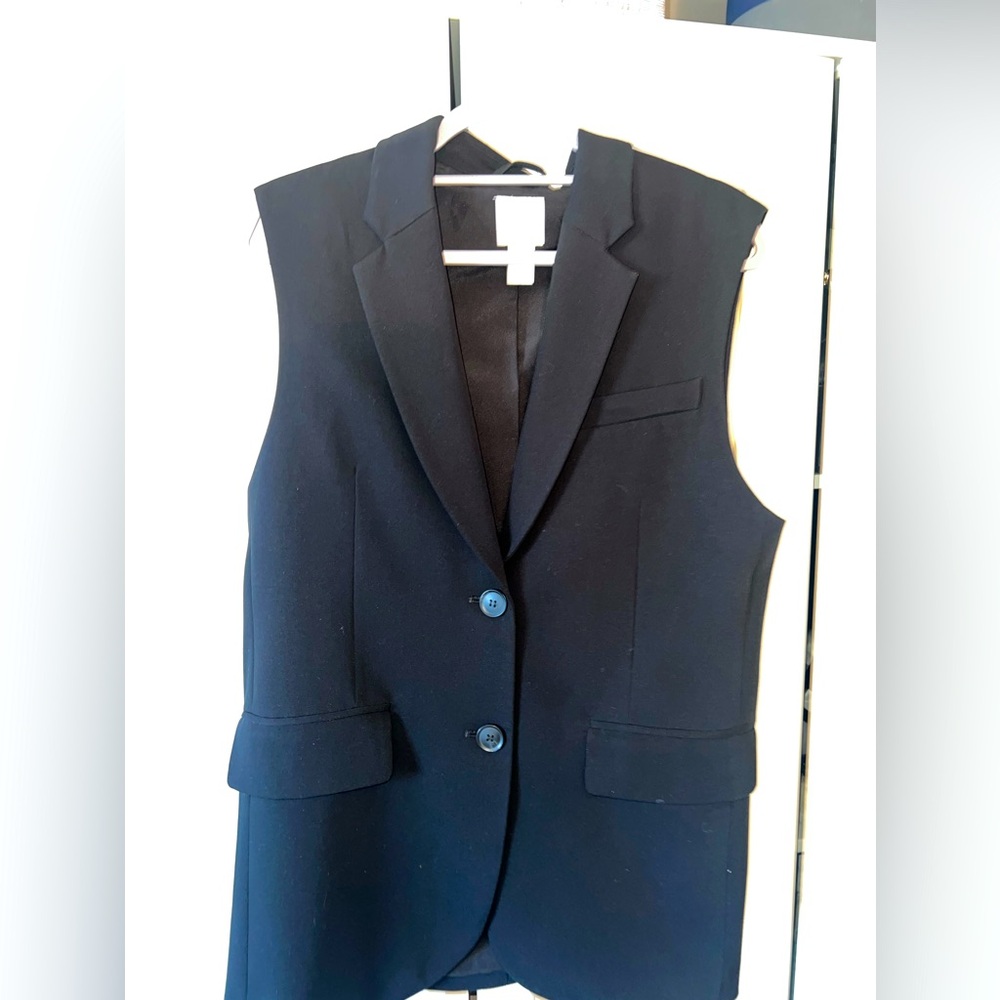 H&M Black Vest